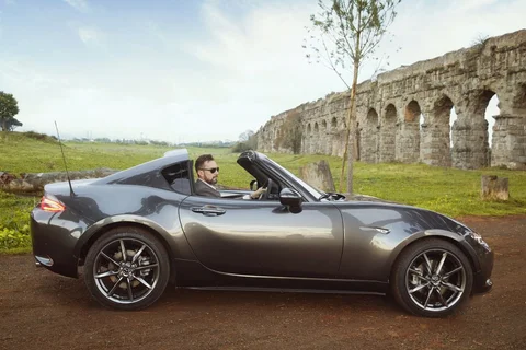 Mazda MX-5 RF SkyActiv-G 184 TS 2018 view 12