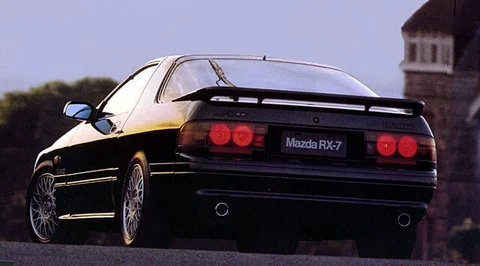 Mazda RX-7 Turbo II 1990 view 4