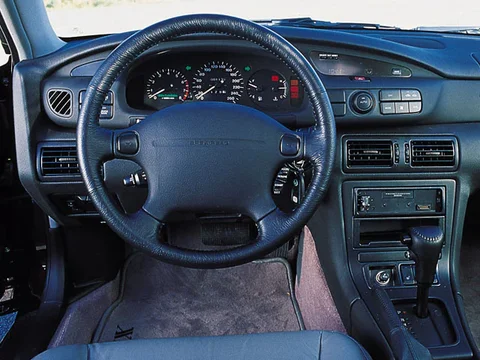 Mazda Xedos 9 2.0i V6 1998 view 3