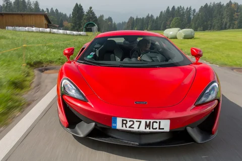 McLaren 540C 540C 2015 view 9