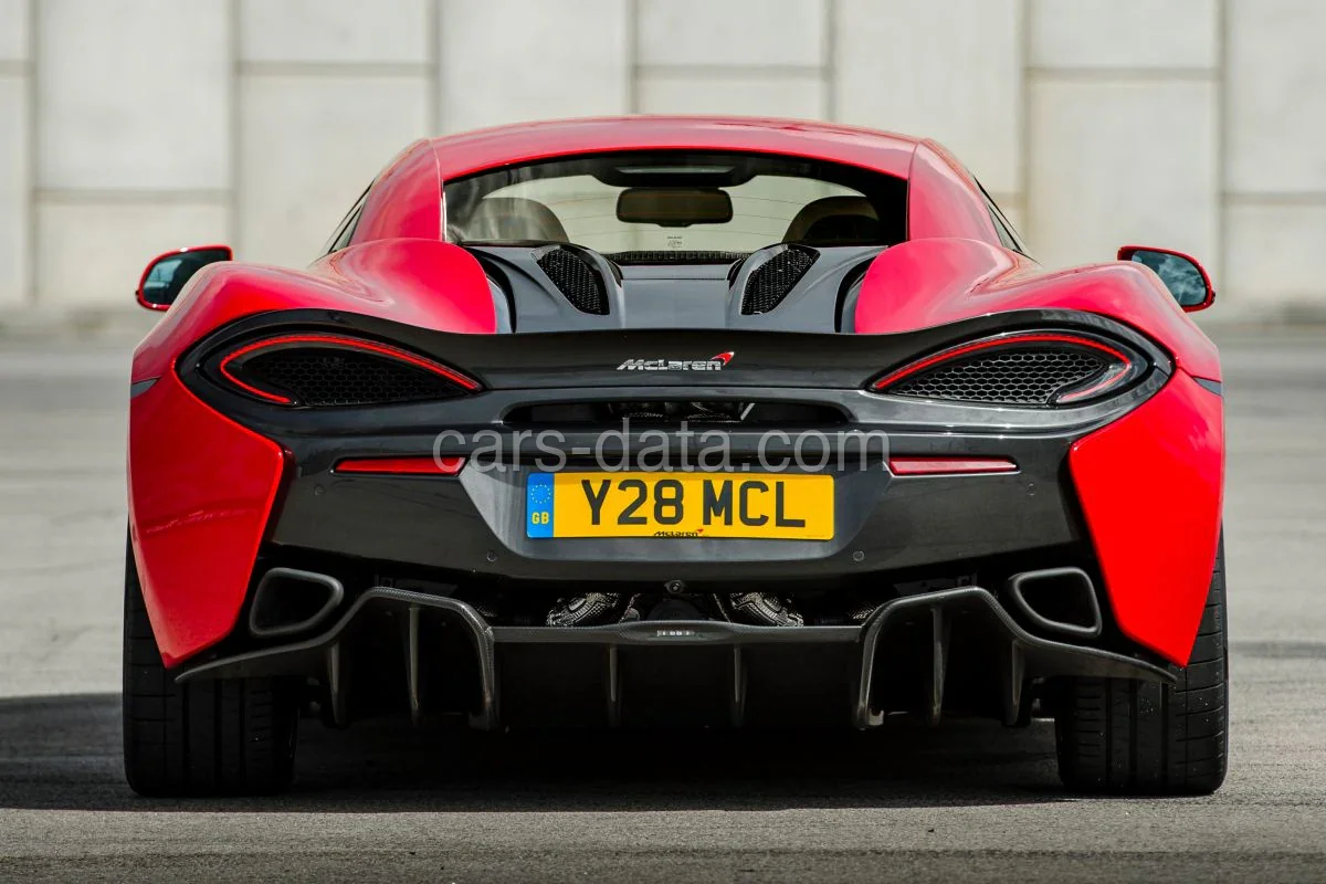 McLaren 570S 570S 2015 front view