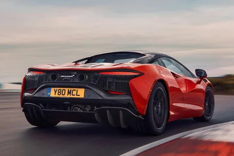 McLaren Artura Artura 2022 view 4