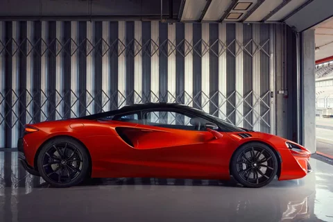 McLaren Artura Artura 2022 view 8