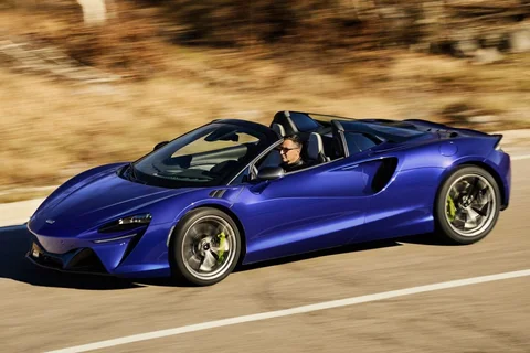 McLaren Artura Spider 2024 view 12
