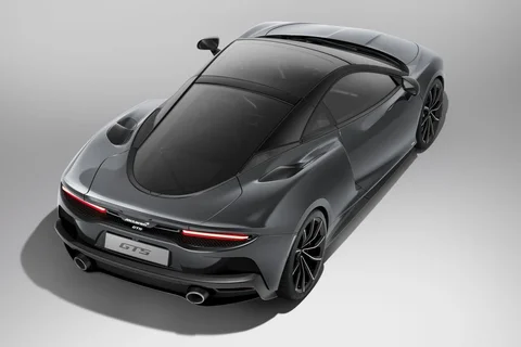 McLaren GTS 2025 купе изглед 8