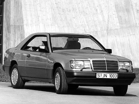 Mercedes-Benz 200-serie 1989 front view