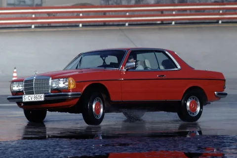 Mercedes-Benz Σειρά 200 280 CE 1977 view 6
