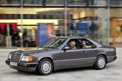 Mercedes-Benz Σειρά 200 300 CE 1987 view 3