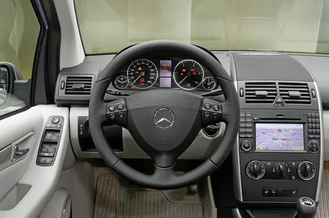 Mercedes-Benz Třída A A 150 BlueEFFICIENCY 2009 view 5