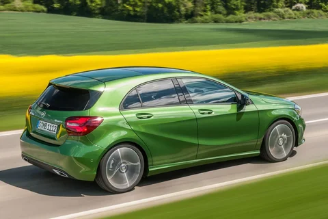Mercedes-Benz Třída A A 180 BlueEFFICIENCY 2015 view 8