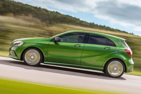Mercedes-Benz Třída A A 180 BlueEFFICIENCY 2015 view 10