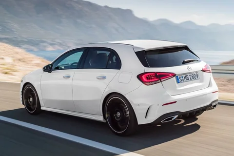 Mercedes-Benz Třída A A 250 e 2019 view 8