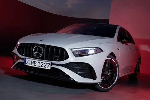 Mercedes-Benz Třída A A 250 e Business Solution 2025 view 7