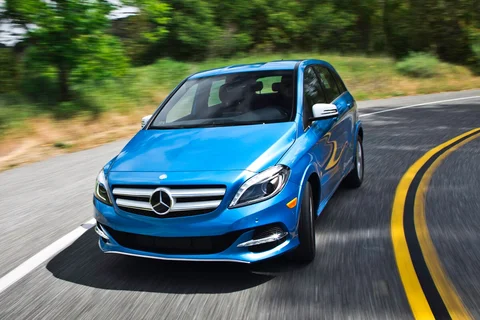 Mercedes-Benz B-Klasse B 250 e 2015 view 4