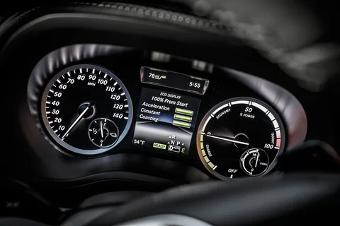 Mercedes-Benz B-Klasse B 250 e 2015 view 7