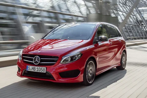 Mercedes-Benz B-Class B 200 Prestige 2014 view 4