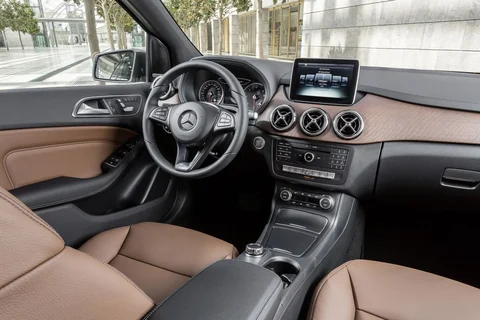 Mercedes-Benz B-Class B 200 Prestige 2014 view 10