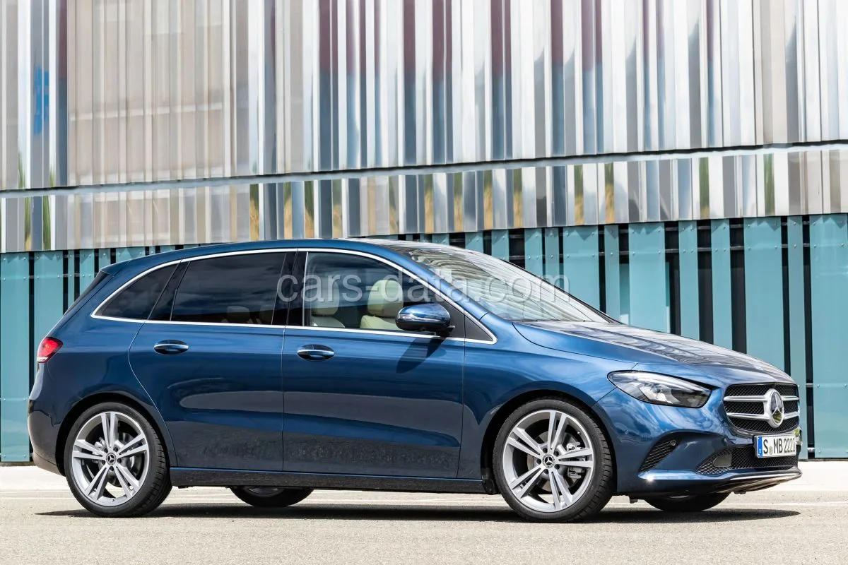 Mercedes-Benz B-Class B 250 e 2020 front view