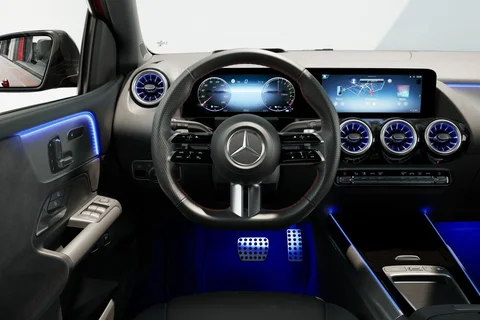 Mercedes-Benz Třída B B 250 e Business Solution 2025 view 10