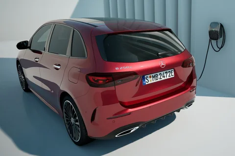Mercedes-Benz Třída B B 250 e Business Solution 2025 view 5