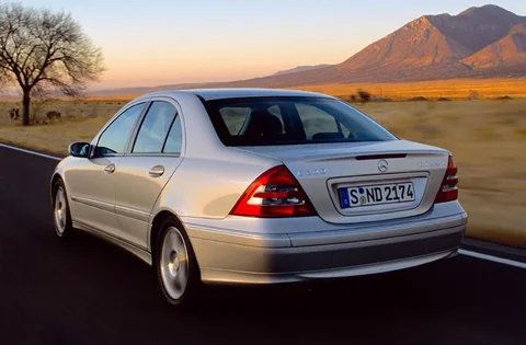 Mercedes-Benz Třída C C 320 Elegance 2000 view 3