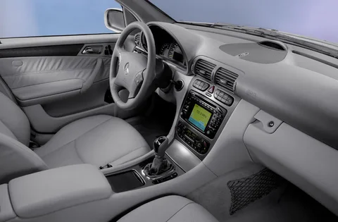 Mercedes-Benz Třída C C 320 Elegance 2000 view 8