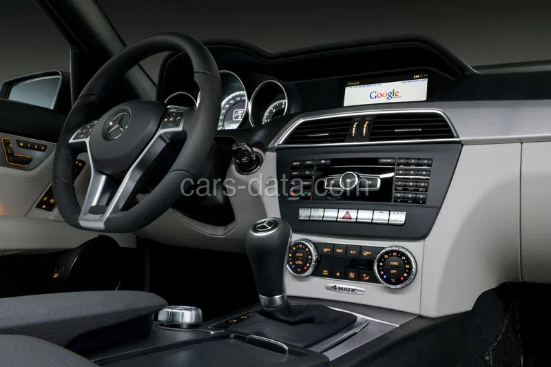 Mercedes-Benz Třída C C 250 2011 front view