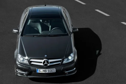 Mercedes-Benz Třída C C 250 Coupé 2011 view 4
