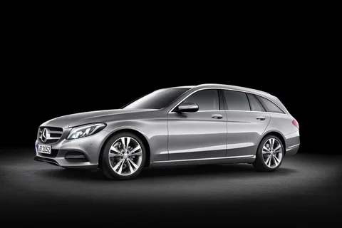 Mercedes-Benz Třída C C 350 e Estate 2017 view 4