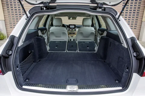 Mercedes-Benz Třída C C 350 e Estate 2017 view 11