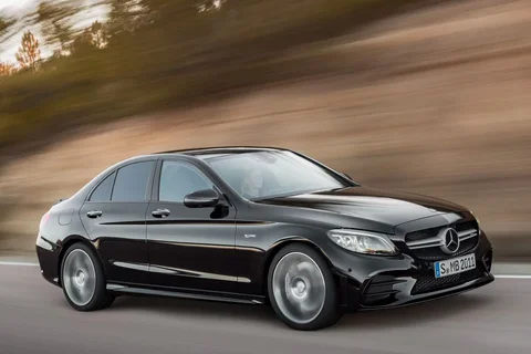 Mercedes-Benz Třída C C 300 e 2019 view 12