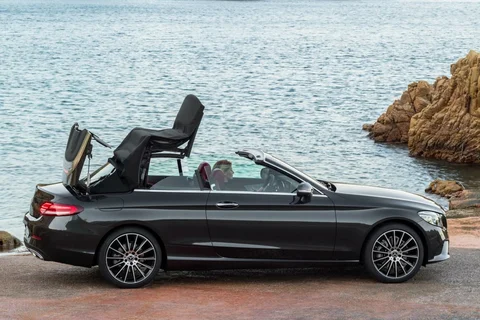 Mercedes-Benz Třída C C 200 Cabriolet 2018 view 8