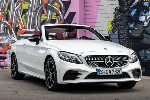 Mercedes-Benz Třída C C 200 Cabriolet 2018 view 12