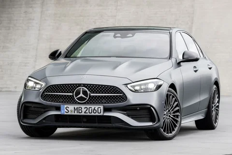 Mercedes-Benz Clase C Mercedes-Benz C 300 de Business Solution AMG 2025 front view