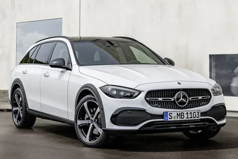 Mercedes-Benz C-Class C 200 4MATIC Estate All-Terrain 2021 kombi view 4