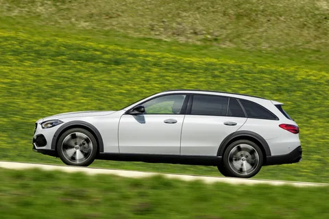 Mercedes-Benz C-Class C 200 4MATIC Estate All-Terrain 2021 kombi view 7