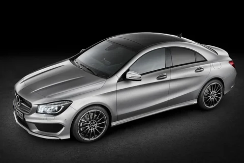 Mercedes-Benz CLA 220 d 2014 view 3