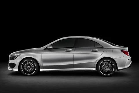 Mercedes-Benz CLA 220 d 2014 view 4