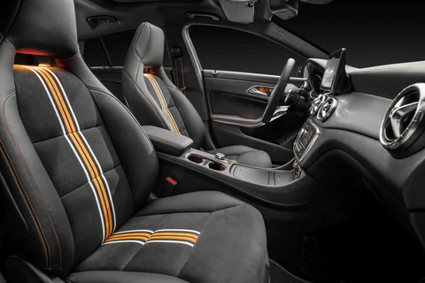 Mercedes-Benz CLA 180 d Shooting Brake Ambition 2015 view 2