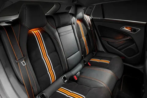 Mercedes-Benz CLA 180 d Shooting Brake Ambition 2015 view 3