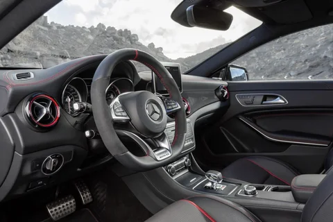 Mercedes-Benz CLA 180 d Shooting Brake Ambition 2015 view 10