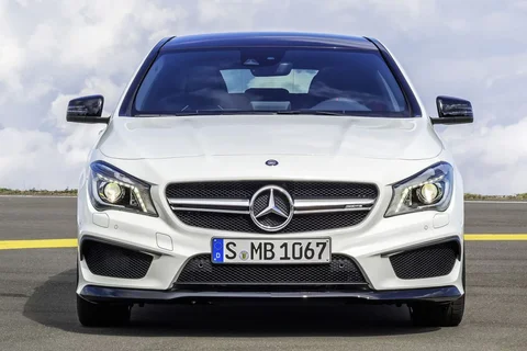 Mercedes-Benz CLA 180 d Shooting Brake Ambition 2015 view 11