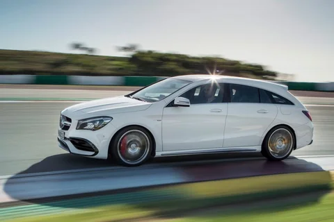 Mercedes-Benz CLA 220 d Shooting Brake 2016 view 4