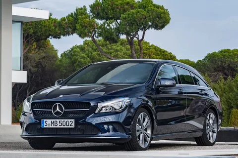 Mercedes-Benz CLA 220 d Shooting Brake 2016 view 7
