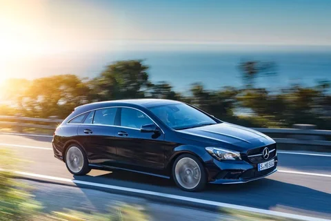Mercedes-Benz CLA 220 d Shooting Brake 2016 view 8