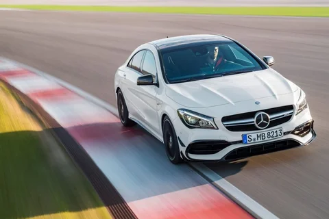 Mercedes-Benz CLA 220 d 2016 view 3