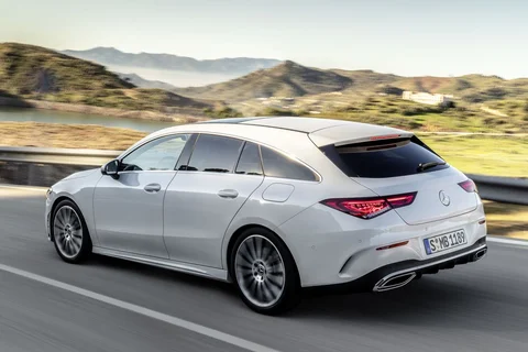 Mercedes-Benz CLA 250 e Shooting Brake 2020 view 12