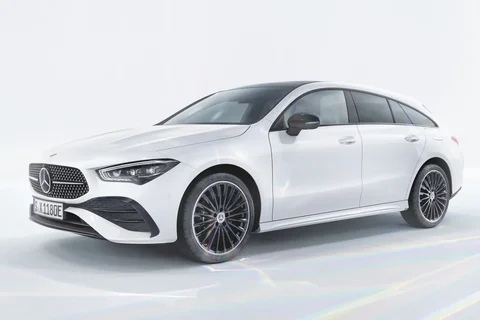 Mercedes-Benz CLA 250 e Shooting Brake Business Solution 2025 view 3