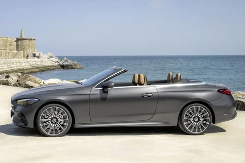 Mercedes-Benz CLE 200 AMG Line Cabriolet 2024 view 5