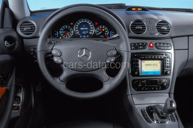 Mercedes-Benz CLK 200 Kompressor Cabriolet Elegance 2003 front view